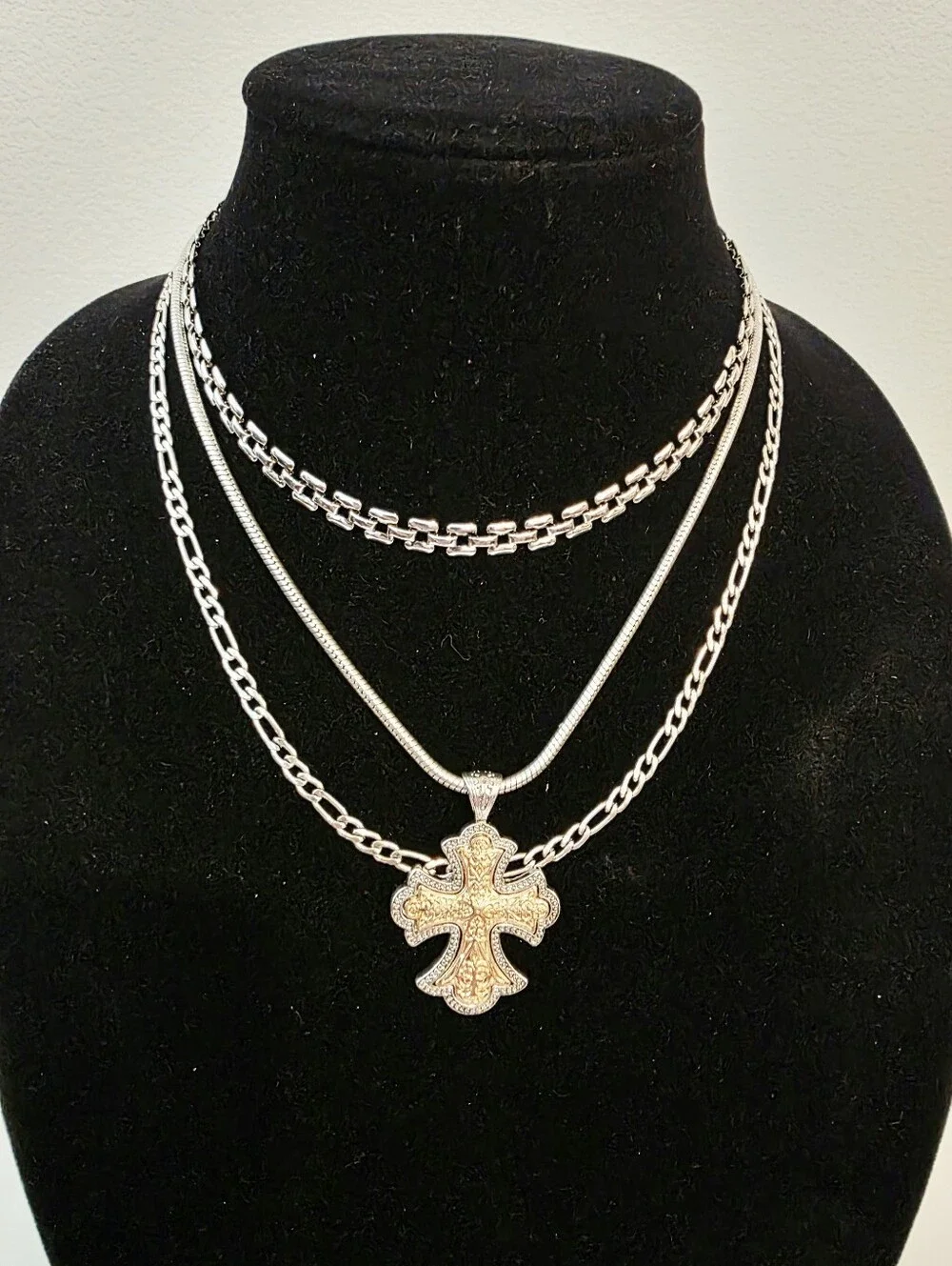8 Other Reasons rosemary multirow necklace with cross pendant in silver, New